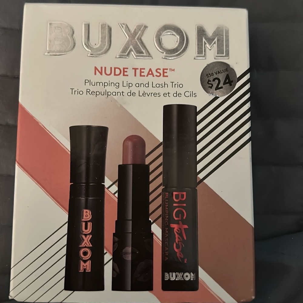 Buxom nude tease plumping lip and lash trio